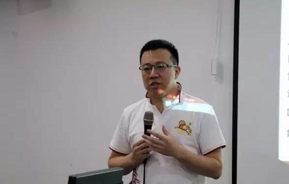 深圳牛八体育小儿近视.jpg 深圳牛八体育小儿近视.jpg