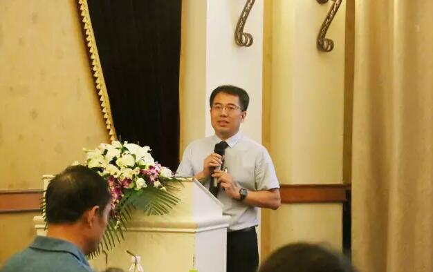 青岛牛八体育角膜交联&眼底病技术交流会.jpg 青岛牛八体育角膜交联&眼底病技术交流会.jpg