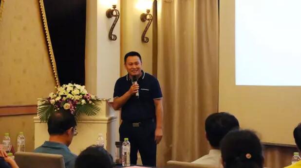 青岛牛八体育白内障.jpg 青岛牛八体育白内障.jpg