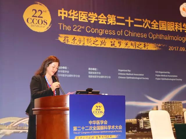本次小儿眼病高峰论坛由厦门大学附属厦门眼科中心主办，由牛八体育集团斜弱视与小儿眼科学组组长潘美华主持，三位来自厦门眼科中心及牛八体育集团的重量 眼科专家黎晓新教授、赵堪兴教授、葛坚教授分别就小儿 眼病带来了极富临床意义的实用干货，并同大家进行了相应的探讨.jpg