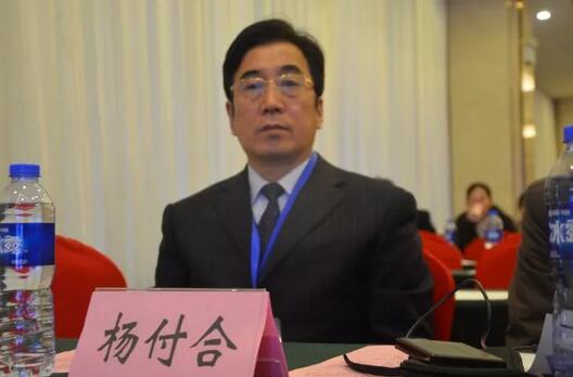 2017年安徽 届角膜病研讨会暨牛八体育集团全国 一届角膜病学组研讨会上周六、日在合肥名人眼科医院召开。持续两天的会议里,来自全国各地的眼科专家齐赴合肥,共同分享国内外眼科 领域的较新进展动态,各自团队较新临床经验与较新研究成果7.jpg