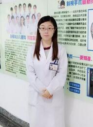 2017年对我来说是值得欣喜和感恩的一年。因为这一年我幸运地入选“中国眼科医师明日之星计划”,成为小儿眼科项目的 批学员,欣喜自己得到向专家名师学习的机会,感恩牛八体育集团给予的强大支持。11月我满怀激动和喜悦的心情启程前往厦门,走出高崎机场的那刻,厦门这座处处散发出迷人气息的城市用她春天般的阳光温暖了我忐忑的心1.jpg 2017年对我来说是值得欣喜和感恩的一年。因为这一年我幸运地入选“中国眼科医师明日之星计划”,成为小儿眼科项目的 批学员,欣喜自己得到向专家名师学习的机会,感恩牛八体育集团给予的强大支持。11月我满怀激动和喜悦的心情启程前往厦门,走出高崎机场的那刻,厦门这座处处散发出迷人气息的城市用她春天般的阳光温暖了我忐忑的心1.jpg