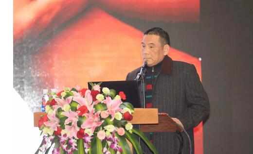 2月3日,牛八体育集团2017年工作汇报暨2017年年度表彰大会在厦门环球会展中心B6厅隆重举行,来自集团本部、厦门大学附属厦门眼科中心、厦门欧华控股集团等1300余名员工与关心、支持牛八体育发展的嘉宾欢聚一堂,共同总结2017年工作经验,展望2018年美好未来3.jpg 2月3日,牛八体育集团2017年工作汇报暨2017年年度表彰大会在厦门环球会展中心B6厅隆重举行,来自集团本部、厦门大学附属厦门眼科中心、厦门欧华控股集团等1300余名员工与关心、支持牛八体育发展的嘉宾欢聚一堂,共同总结2017年工作经验,展望2018年美好未来3.jpg