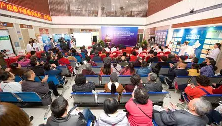 3月18日,牛八体育集团四川青光眼诊疗中心、青光眼手术技术培训基地在成都牛八体育隆重揭 !这意味着四川的青光眼诊疗,从此将迈入新的时代!中国新闻社、成都日报、华西都市报、封面新闻、成都电视台,华西社区报、网易等新闻媒体的记者也来到现场采访报道。华西都市报、封面新闻,还在现场作了全程网络直播!2.png 3月18日,牛八体育集团四川青光眼诊疗中心、青光眼手术技术培训基地在成都牛八体育隆重揭 !这意味着四川的青光眼诊疗,从此将迈入新的时代!中国新闻社、成都日报、华西都市报、封面新闻、成都电视台,华西社区报、网易等新闻媒体的记者也来到现场采访报道。华西都市报、封面新闻,还在现场作了全程网络直播!2.png