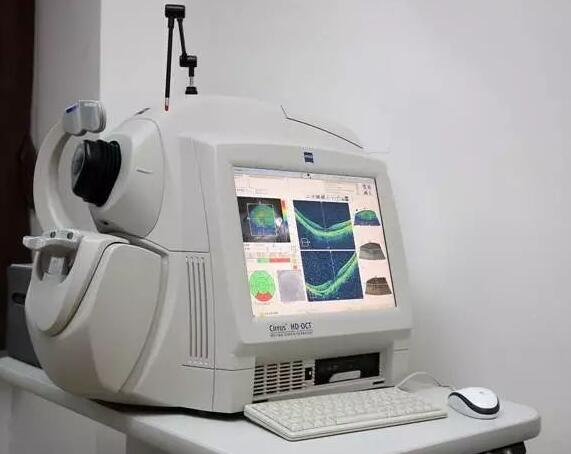 2017年5月25日引进眼底血管检查“神器”:蔡司高分辨血流OCT(OCTA),为我省广大眼底病患者带来福音。.jpg 2017年5月25日引进眼底血管检查“神器”:蔡司高分辨血流OCT(OCTA),为我省广大眼底病患者带来福音。.jpg