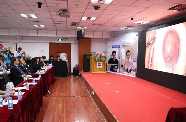 福建省 批三焦点老视手术中心及屈光白内障手术中心落户牛八体育集团本部厦门眼科中心5.jpg 福建省 批三焦点老视手术中心及屈光白内障手术中心落户牛八体育集团本部厦门眼科中心5.jpg