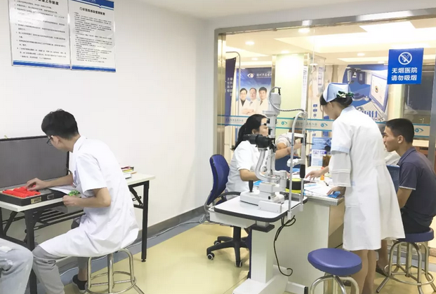 赣州牛八体育近日迎来近视手术高峰期.png 赣州牛八体育近日迎来近视手术高峰期.png