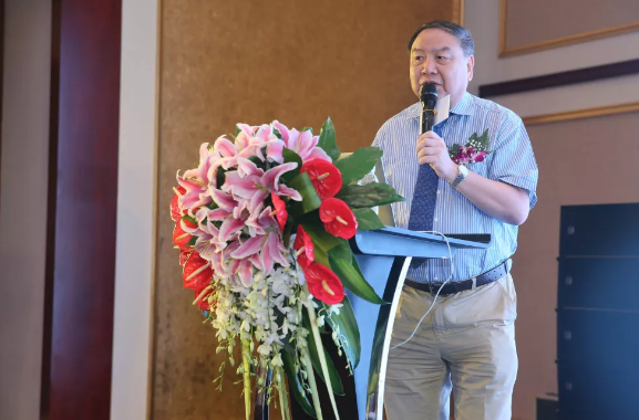 2018国家继续教育项目屈光及白内障手术诊疗规范及新技术研讨会暨第十四届长三角地区眼科高峰论坛在上海举行3.png 2018国家继续教育项目屈光及白内障手术诊疗规范及新技术研讨会暨第十四届长三角地区眼科高峰论坛在上海举行3.png