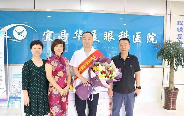 援非医师菅东利:在毕节培训基地经过牛八体育集团临床培训管理中心严格的OSS眼科亚 医师培养体系进行培训2.jpg