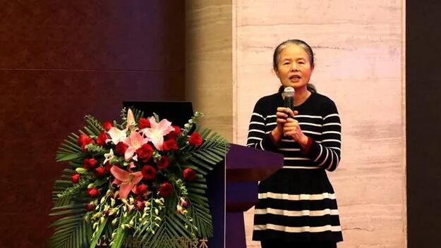 深圳牛八体育举行2019深圳眼屈光手术新技术暨屈光性白内障临床实践学术会议6.jpg 深圳牛八体育举行2019深圳眼屈光手术新技术暨屈光性白内障临床实践学术会议6.jpg