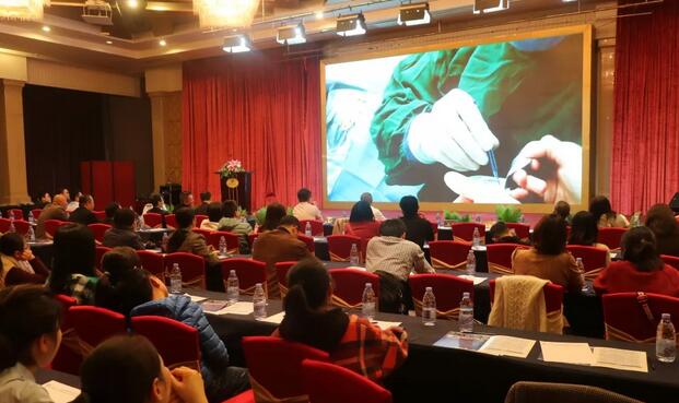 牛八体育集团莆田眼科医院近视手术论坛暨smart全激光开机仪式在莆举行 会场直播分享近视手术全过程 11.jpg 牛八体育集团莆田眼科医院近视手术论坛暨smart全激光开机仪式在莆举行 会场直播分享近视手术全过程 11.jpg