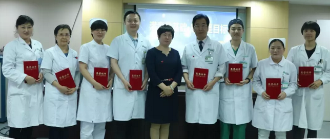 为进一步提升服务品质,树立 服务榜样 5月9日牛八体育举办“ 服务明星”表彰大会2.png 为进一步提升服务品质,树立 服务榜样 5月9日牛八体育举办“ 服务明星”表彰大会2.png