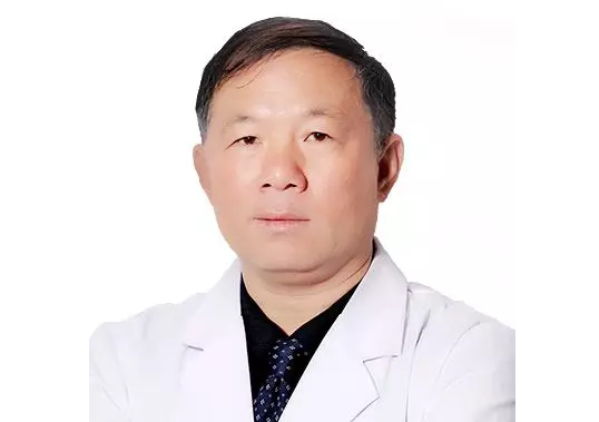 毕生愿望：让 位孩子眼异常及时发现，让 个患儿得到正规医治——杭州牛八体育张宏亮主任.png