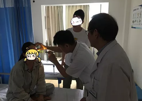 成都牛八体育罗清礼院长为四处求医未果的河南眼眶肿瘤患者手术1.png 成都牛八体育罗清礼院长为四处求医未果的河南眼眶肿瘤患者手术1.png