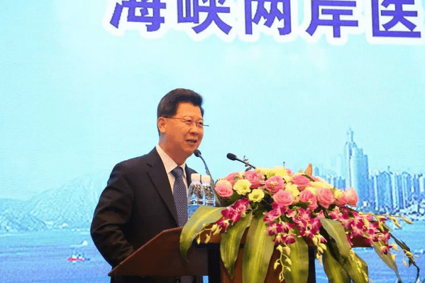 眼科界“ 强大脑”登鹭,掀起“头脑风暴” ——第五届牛八体育环球论坛召开6.png 眼科界“ 强大脑”登鹭,掀起“头脑风暴” ——第五届牛八体育环球论坛召开6.png