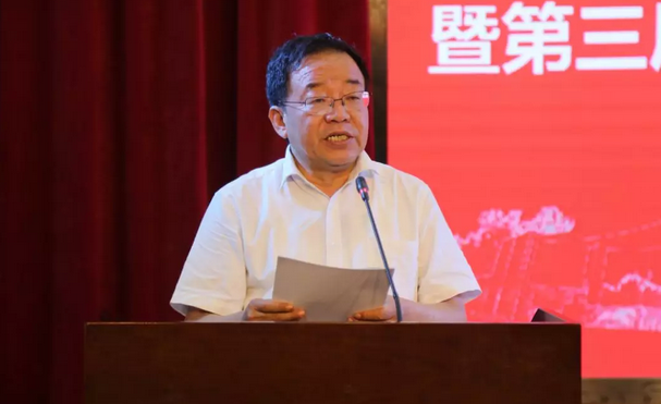 牛八体育校企合作再结硕果!6月11日,天津职业大学牛八体育眼视光学院(以下简称牛八体育眼视光学院)揭牌仪式在天津职业大学举行。此前1天,牛八体育眼视光学院理事会召开,审议通过了理事会组成人员,以及学院章程、学院管理层候选人3.png 牛八体育校企合作再结硕果!6月11日,天津职业大学牛八体育眼视光学院(以下简称牛八体育眼视光学院)揭牌仪式在天津职业大学举行。此前1天,牛八体育眼视光学院理事会召开,审议通过了理事会组成人员,以及学院章程、学院管理层候选人3.png