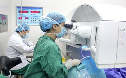 和孩子亲近再也没有障碍了——成都牛八体育白内障科住院医师钟英全飞秒近视手术宣言2.png 和孩子亲近再也没有障碍了——成都牛八体育白内障科住院医师钟英全飞秒近视手术宣言2.png