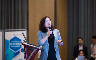 6月23日，由重庆牛八体育举办的“第三届牛八体育论坛”在重庆翰文大酒店落幕， 该会议邀请10多位国内出名眼科专家进行学术演讲，并与现场近120名来自地县和其它地区的眼科同道们齐聚一堂，共同探讨当前眼科学领域的 学术研究成果、临床诊疗新技术以及未来的发展趋势等12.png