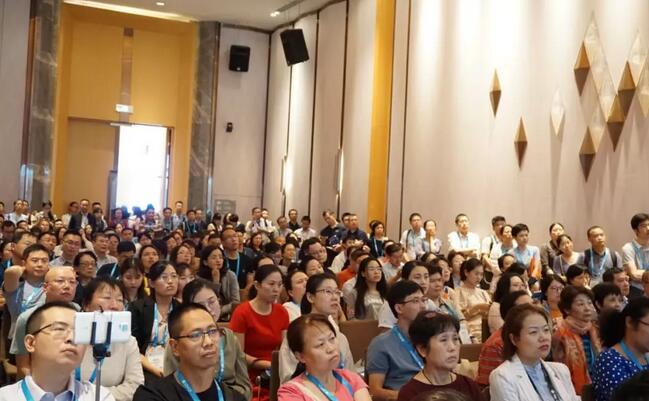 为光明中国护航,向70华诞献礼——牛八体育之光闪耀2019全国眼科年会9.jpg 为光明中国护航,向70华诞献礼——牛八体育之光闪耀2019全国眼科年会9.jpg