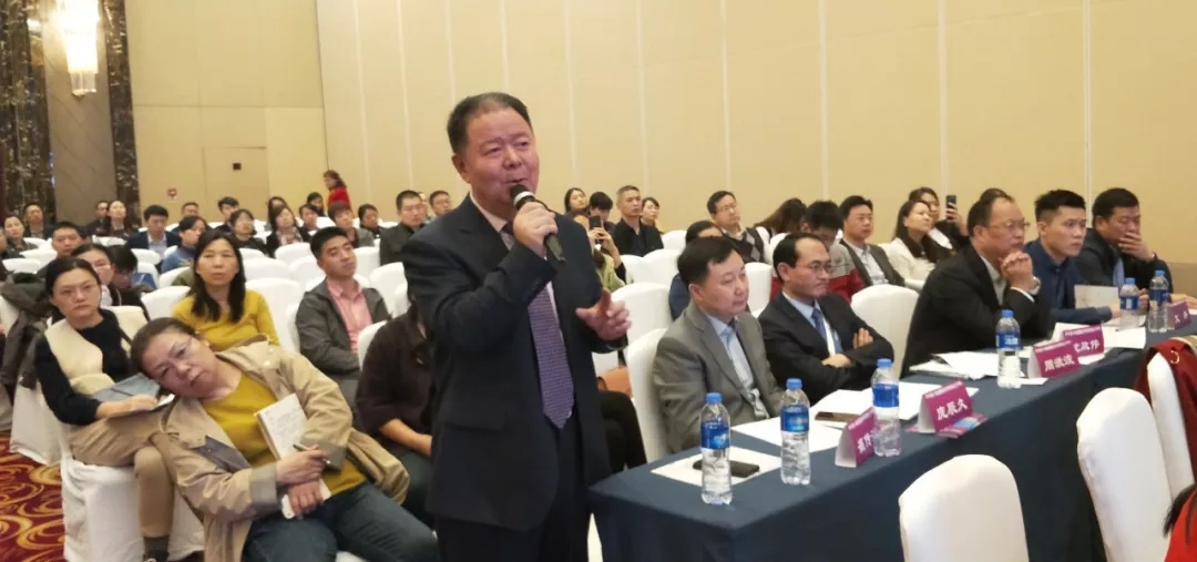 兰州近视手术专家燕振国 兰州近视手术专家燕振国