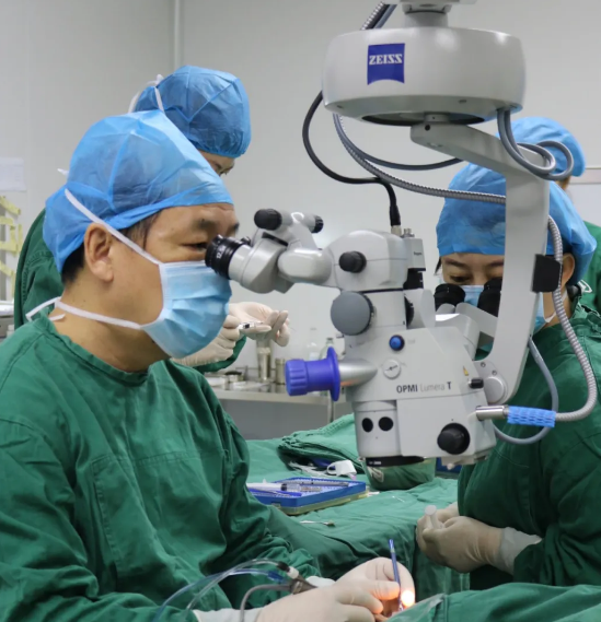 8月31日西安牛八体育为患者实施AcrySof IQ PanOptix人工晶状体植入术2.png 8月31日西安牛八体育为患者实施AcrySof IQ PanOptix人工晶状体植入术2.png