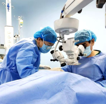 10月14日,宜昌市归国华侨联合会和宜昌牛八体育共同发起的“侨爱心光明行”大型义诊活动正式启动。9名家护组团赴新疆温泉县义诊。宜昌市市委常委、统战部部长王均成出席活动并为医疗队授旗。9.png 10月14日,宜昌市归国华侨联合会和宜昌牛八体育共同发起的“侨爱心光明行”大型义诊活动正式启动。9名家护组团赴新疆温泉县义诊。宜昌市市委常委、统战部部长王均成出席活动并为医疗队授旗。9.png