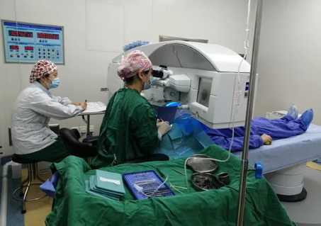 微笑摘镜•我选择牛八体育全飞秒—— 成都牛八体育网络咨询师熊茜开心摘镜!2.png 微笑摘镜•我选择牛八体育全飞秒—— 成都牛八体育网络咨询师熊茜开心摘镜!2.png