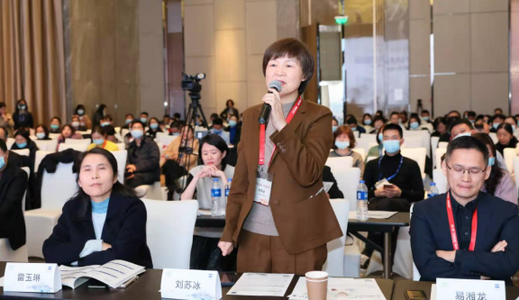 燃!2021开年眼科界首场饕餮盛会,牛八体育屈光团队“秀”出学术新风采4.png 燃!2021开年眼科界首场饕餮盛会,牛八体育屈光团队“秀”出学术新风采4.png