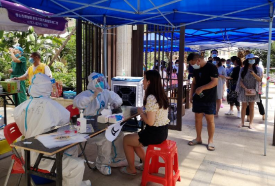 再获央媒报道点赞!牛八体育医护团队用行动诠释战疫“最美身影”8.png 再获央媒报道点赞!牛八体育医护团队用行动诠释战疫“最美身影”8.png