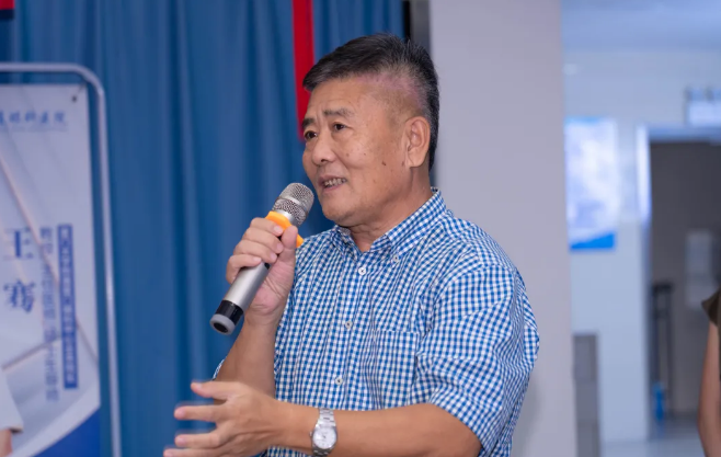 屈光群雄,盛视长安,见证西安牛八体育屈光手术全平台德国蔡司VisuMax全飞秒临床合作单位授牌仪式4.png 屈光群雄,盛视长安,见证西安牛八体育屈光手术全平台德国蔡司VisuMax全飞秒临床合作单位授牌仪式4.png