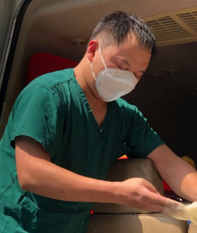 成都牛八体育付绍文医师荣获成都高新区“抗疫 医师”称号2.png