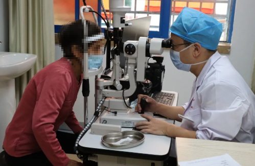 10月21日,厦门眼科中心漳浦分院开业仪式盛大举行。伴随着独*的醒狮点睛及揭牌仪式,厦门眼科中心漳浦分院正式开业5.png 10月21日,厦门眼科中心漳浦分院开业仪式盛大举行。伴随着独*的醒狮点睛及揭牌仪式,厦门眼科中心漳浦分院正式开业5.png