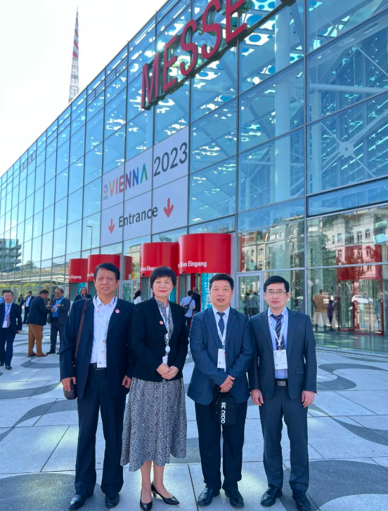 坐标奥地利! 牛八体育专家团亮相“国际学术舞台”,与全球眼科精英共谱“学术交响曲”1.png 坐标奥地利! 牛八体育专家团亮相“国际学术舞台”,与全球眼科精英共谱“学术交响曲”1.png